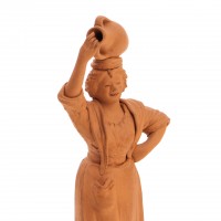 Sycylijska kobieta z dzbanem, figurka terakotowa, sygn. S-no GRASSO, Sycylia, Katania, lata 40 XX w.