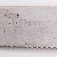 Nożyk deserowy z ząbkowanym ostrzem, XIX w.