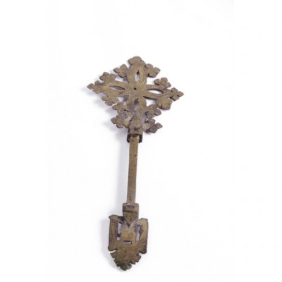 Krzyż huculski, metalowy z bogatymi  zdobieniami, Ukraina, XIX w.